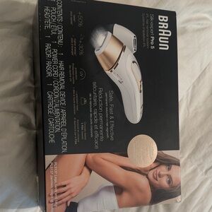 Braun Silk-épil Pro 5 Hair Removal Device - White and Gold